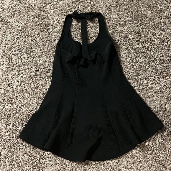 Halter bow top - Picture 4 of 4